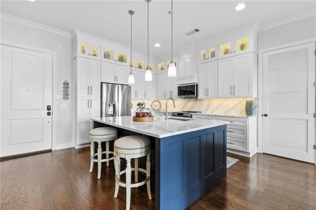 360 Chambers Street 309, Woodstock, GA 30188