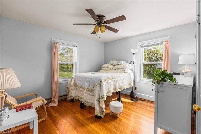 641 Willowbrook Lane, Winston-salem, NC 27104