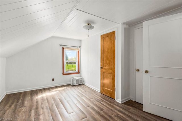 641 Willowbrook Lane, Winston-salem, NC 27104