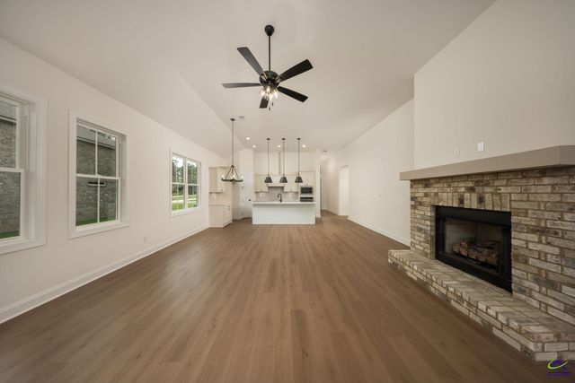 4 Pleasant Oaks Drive, Perry, GA 31069