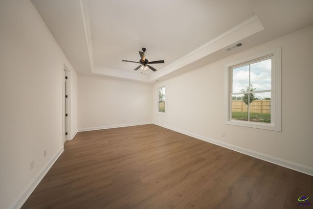4 Pleasant Oaks Drive, Perry, GA 31069