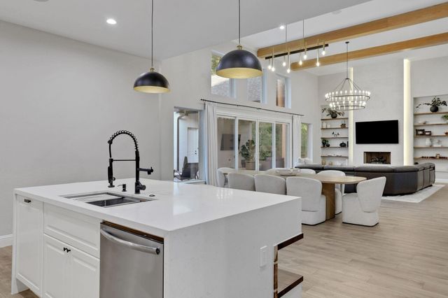 11818 Tara Plantation Drive, Tomball, TX 77375