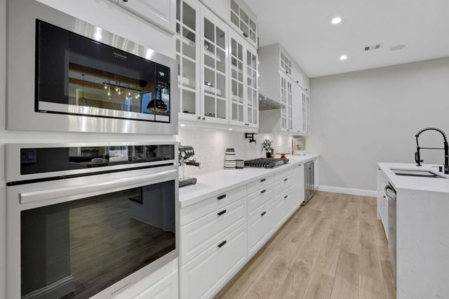 11818 Tara Plantation Drive, Tomball, TX 77375