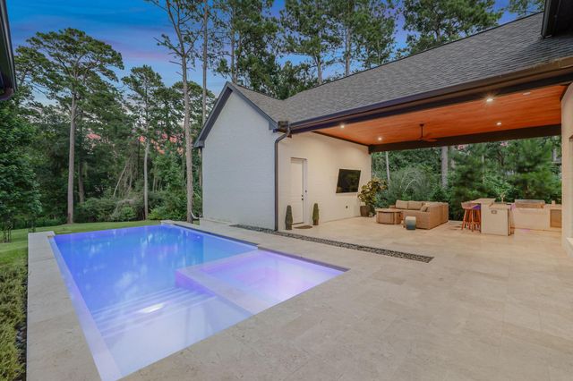 11818 Tara Plantation Drive, Tomball, TX 77375