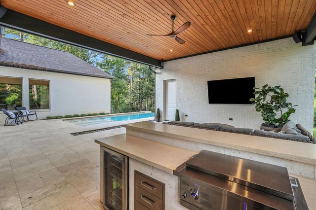 11818 Tara Plantation Drive, Tomball, TX 77375
