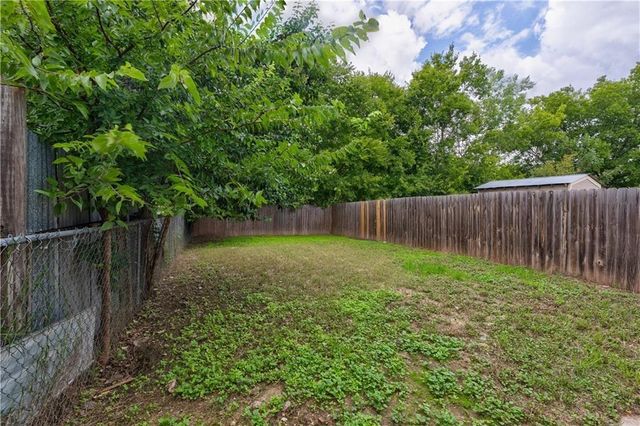 1006 Fiesta ST A, Austin, TX 78702