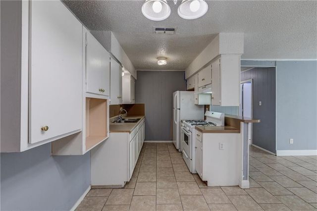 1006 Fiesta ST A, Austin, TX 78702