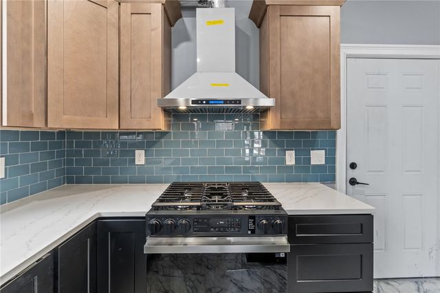 68 Enfield Avenue, Providence, RI 02908