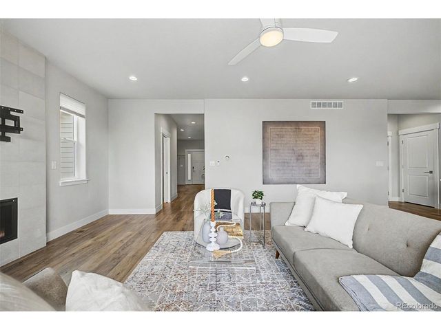 962 Campfire Dr, Fort Collins, CO 80524