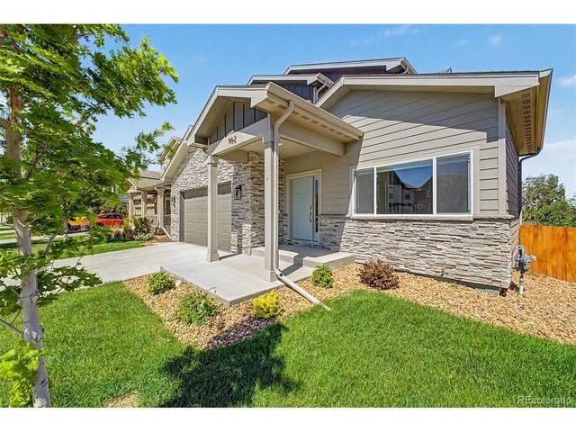 962 Campfire Dr, Fort Collins, CO 80524