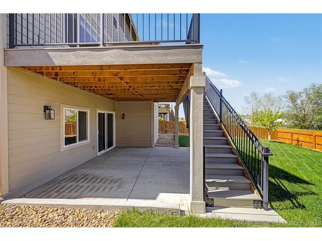962 Campfire Dr, Fort Collins, CO 80524
