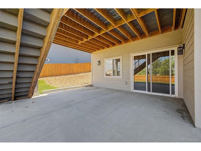962 Campfire Dr, Fort Collins, CO 80524