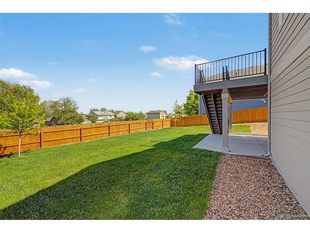 962 Campfire Dr, Fort Collins, CO 80524