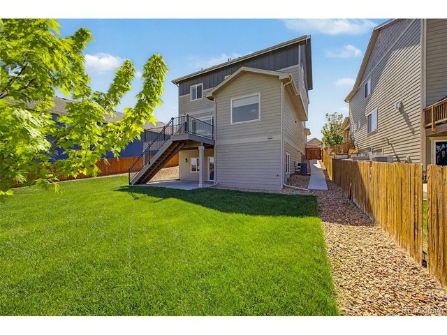 962 Campfire Dr, Fort Collins, CO 80524