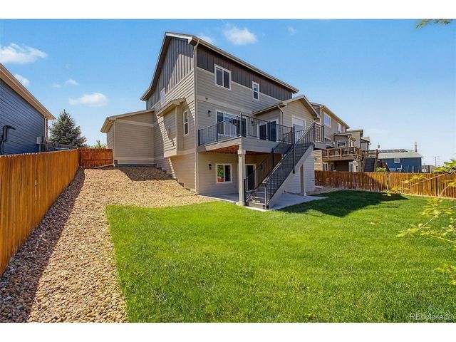 962 Campfire Dr, Fort Collins, CO 80524