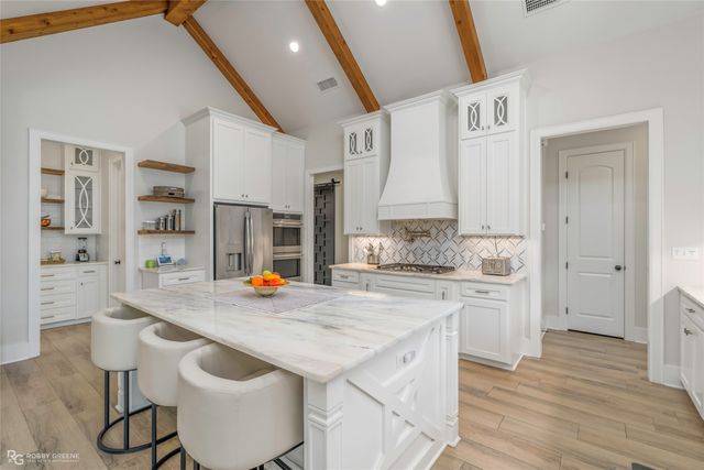 110 Overbrook Lane, Bossier City, LA 71111