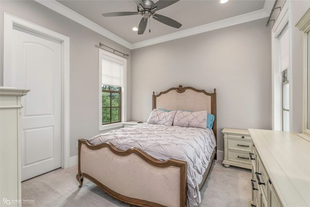 110 Overbrook Lane, Bossier City, LA 71111