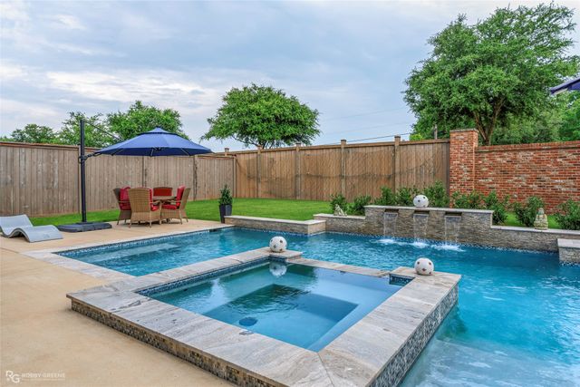 110 Overbrook Lane, Bossier City, LA 71111
