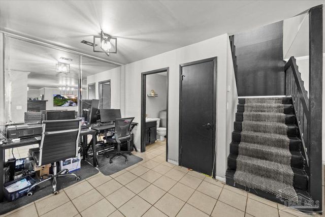 2301 W Michigan Ave 9, Pensacola, FL 32526