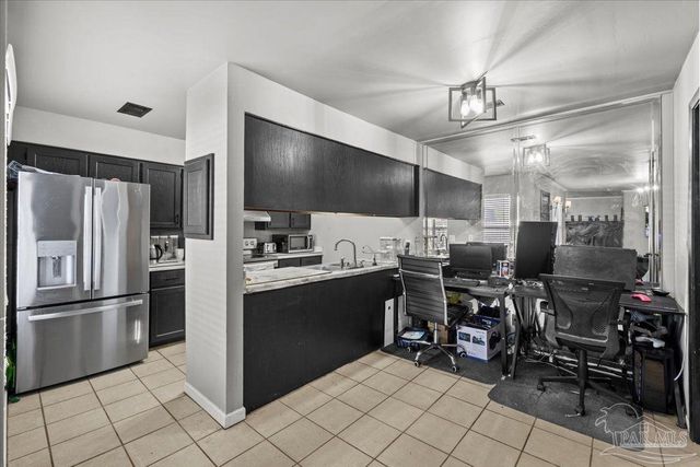 2301 W Michigan Ave 9, Pensacola, FL 32526