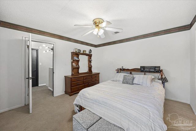 2301 W Michigan Ave 9, Pensacola, FL 32526