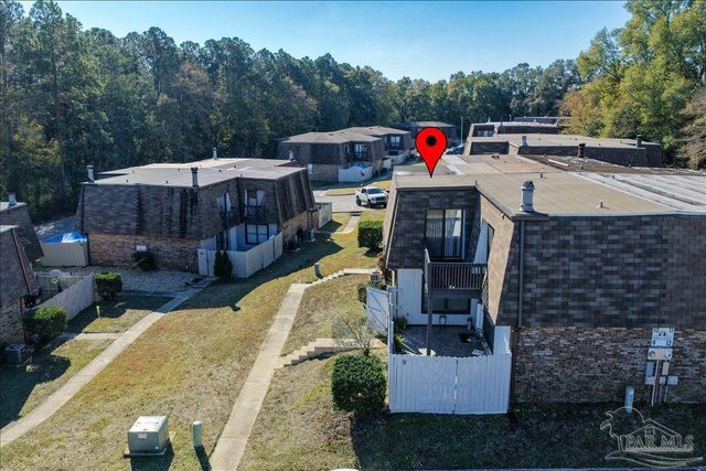 2301 W Michigan Ave 9, Pensacola, FL 32526