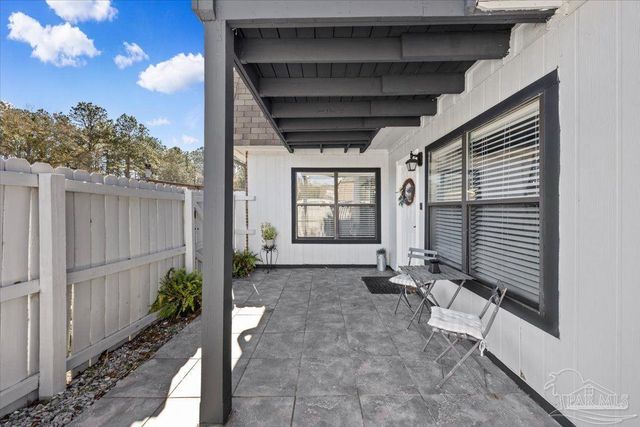 2301 W Michigan Ave 9, Pensacola, FL 32526