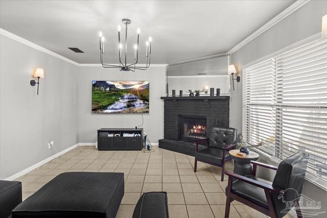 2301 W Michigan Ave 9, Pensacola, FL 32526