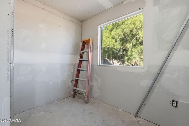 1137 W MOHAVE Street, Phoenix, AZ 85007