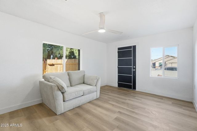 1137 W MOHAVE Street, Phoenix, AZ 85007