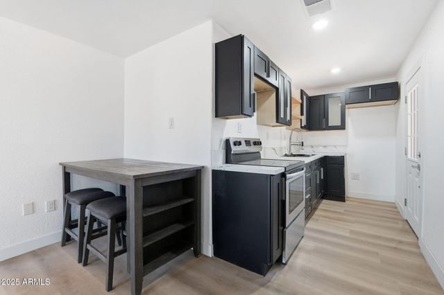 1137 W MOHAVE Street, Phoenix, AZ 85007