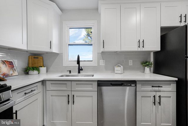 4305 GARRETT PARK RD, Silver Spring, MD 20906