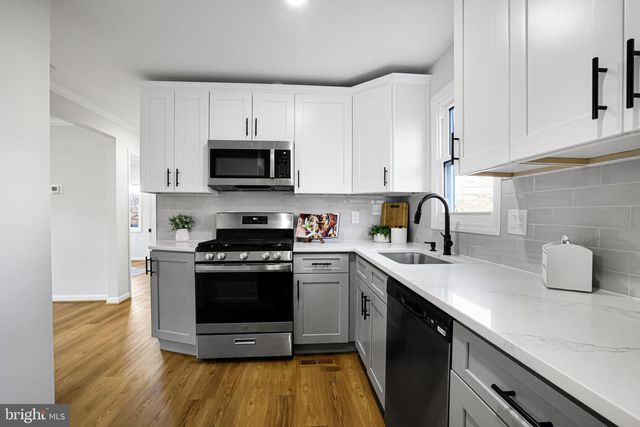 4305 GARRETT PARK RD, Silver Spring, MD 20906