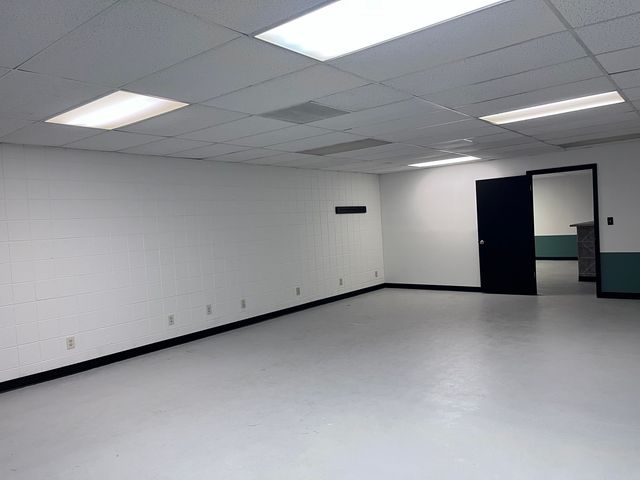 4756 East State Street, Rockford, IL 61108