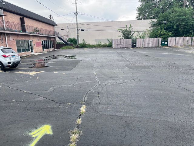 4756 East State Street, Rockford, IL 61108