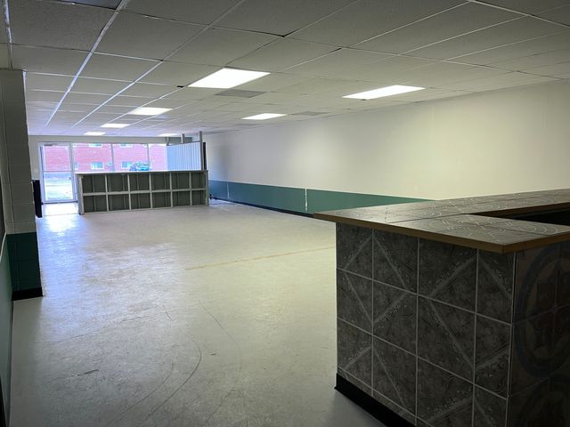 4756 East State Street, Rockford, IL 61108