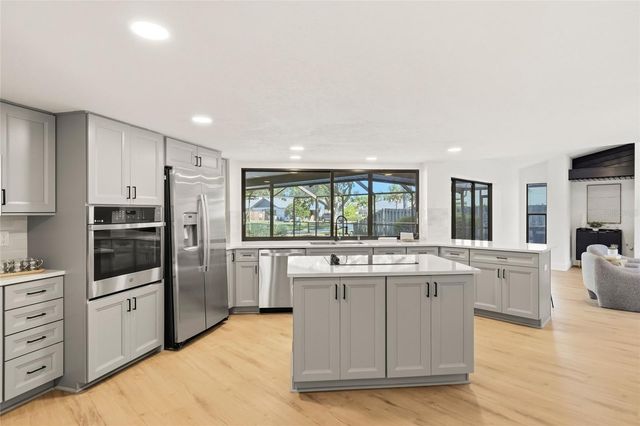 2700 SEDGEFIELD COURT E, Clearwater, FL 33761