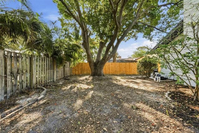 2700 SEDGEFIELD COURT E, Clearwater, FL 33761