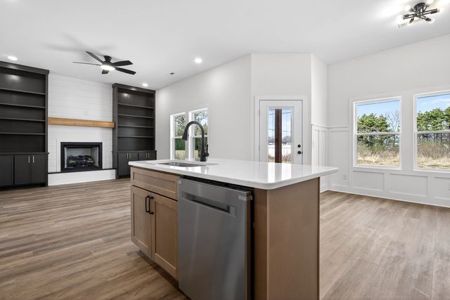 506 Morgan Dr, Smithville, TN 37166