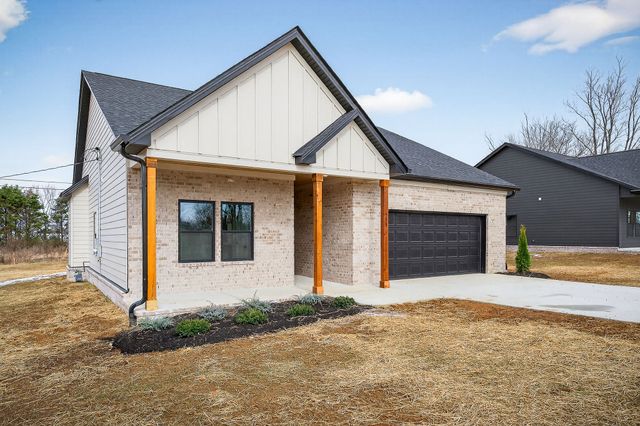 506 Morgan Dr, Smithville, TN 37166