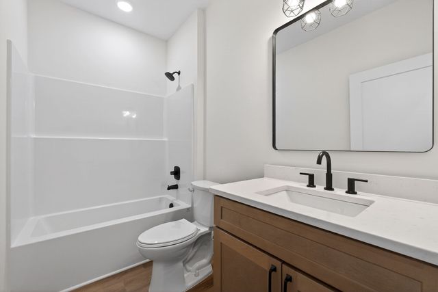 506 Morgan Dr, Smithville, TN 37166