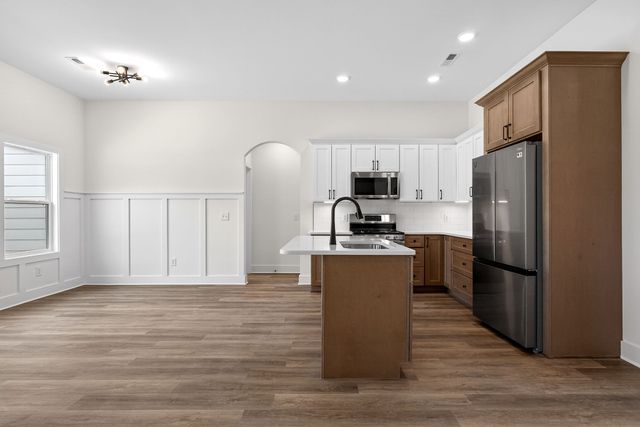 506 Morgan Dr, Smithville, TN 37166