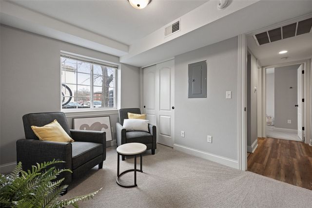 100 Grandview Court 100, Iowa City, IA 52246