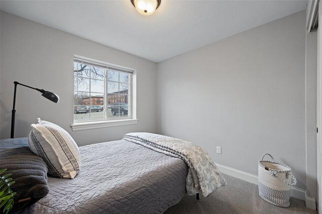 100 Grandview Court 100, Iowa City, IA 52246