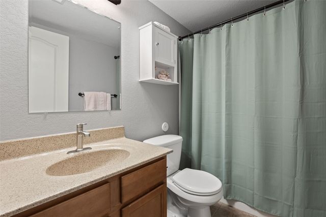 100 Grandview Court 100, Iowa City, IA 52246