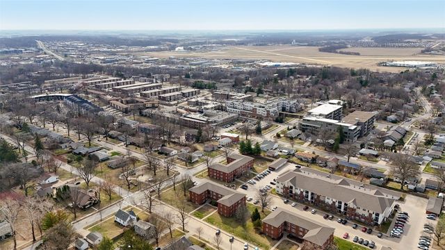 100 Grandview Court 100, Iowa City, IA 52246