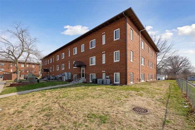 100 Grandview Court 100, Iowa City, IA 52246