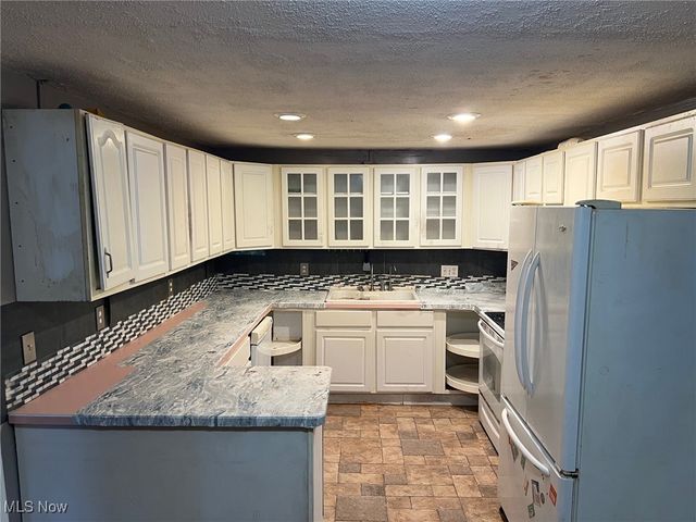 632 Edmond Avenue, Streetsboro, OH 44241