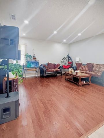 2056 CLAPPER TRAIL, Apopka, FL 32703