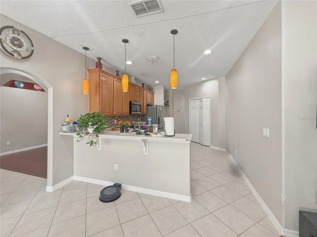 2056 CLAPPER TRAIL, Apopka, FL 32703